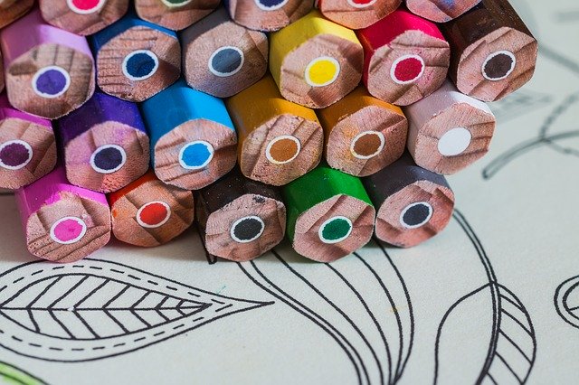 Crayon de couleur pour mandala